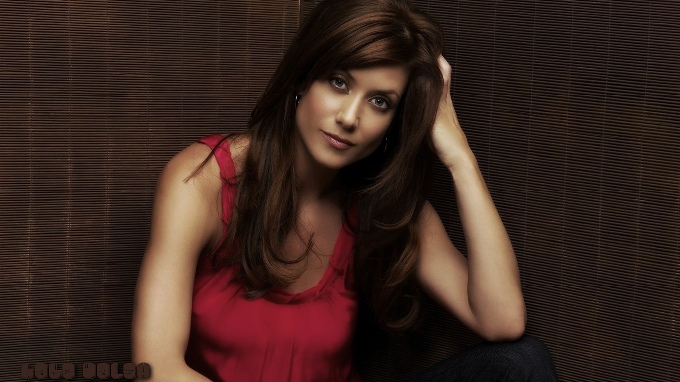 Kate Walsh #005 - 1366x768 Wallpapers Pictures Photos Images