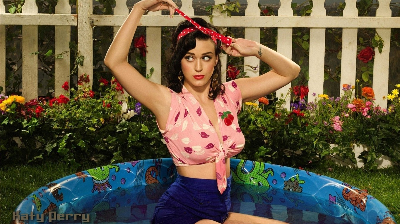 Katy Perry #003 - 1366x768 Wallpapers Pictures Photos Images