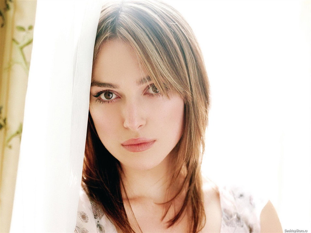 Keira Knightley #049 - 1024x768 Wallpapers Pictures Photos Images