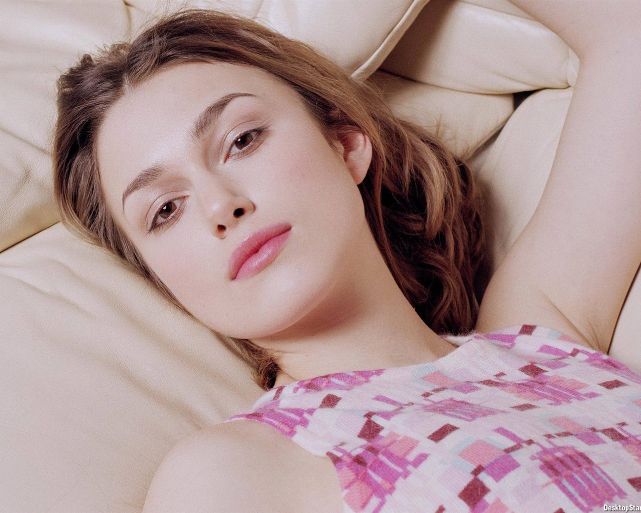 Keira Knightley #022 - 1280x1024 Wallpapers Pictures Photos Images