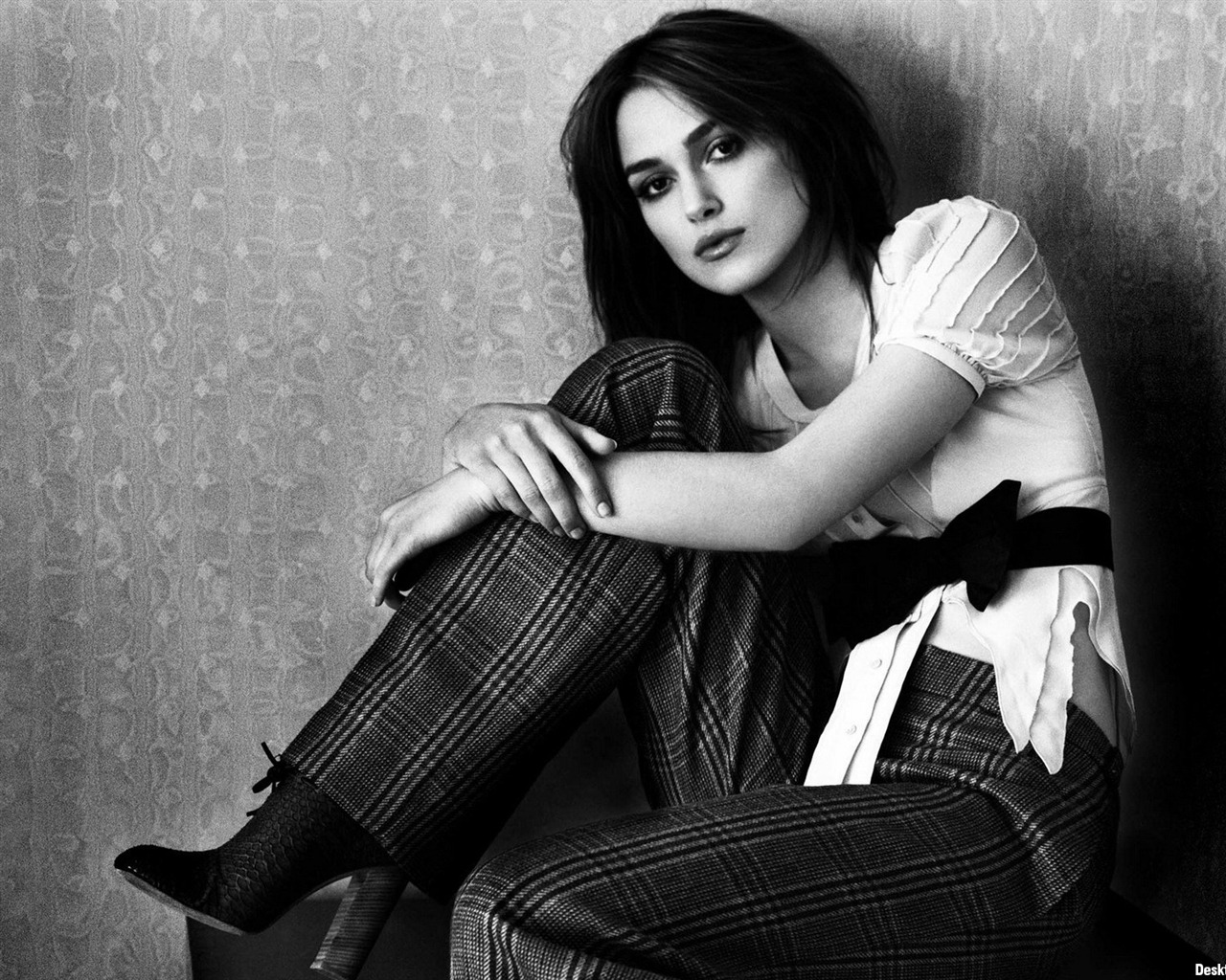 Keira Knightley #081 - 1280x1024 Wallpapers Pictures Photos Images