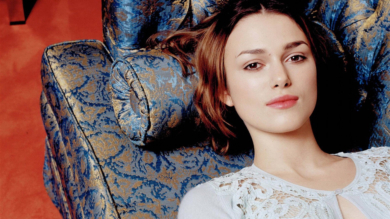 Keira Knightley #024 - 1366x768 Wallpapers Pictures Photos Images