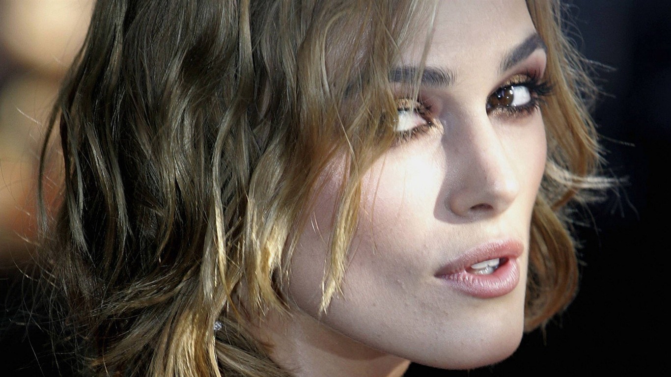 Keira Knightley #030 - 1366x768 Wallpapers Pictures Photos Images