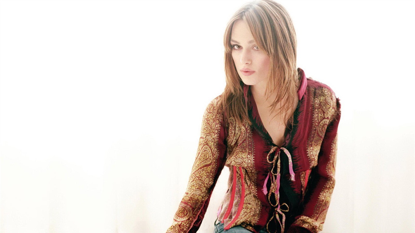 Keira Knightley #035 - 1366x768 Wallpapers Pictures Photos Images