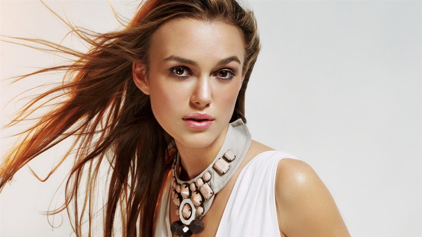 Keira Knightley #071 - 1366x768 Wallpapers Pictures Photos Images