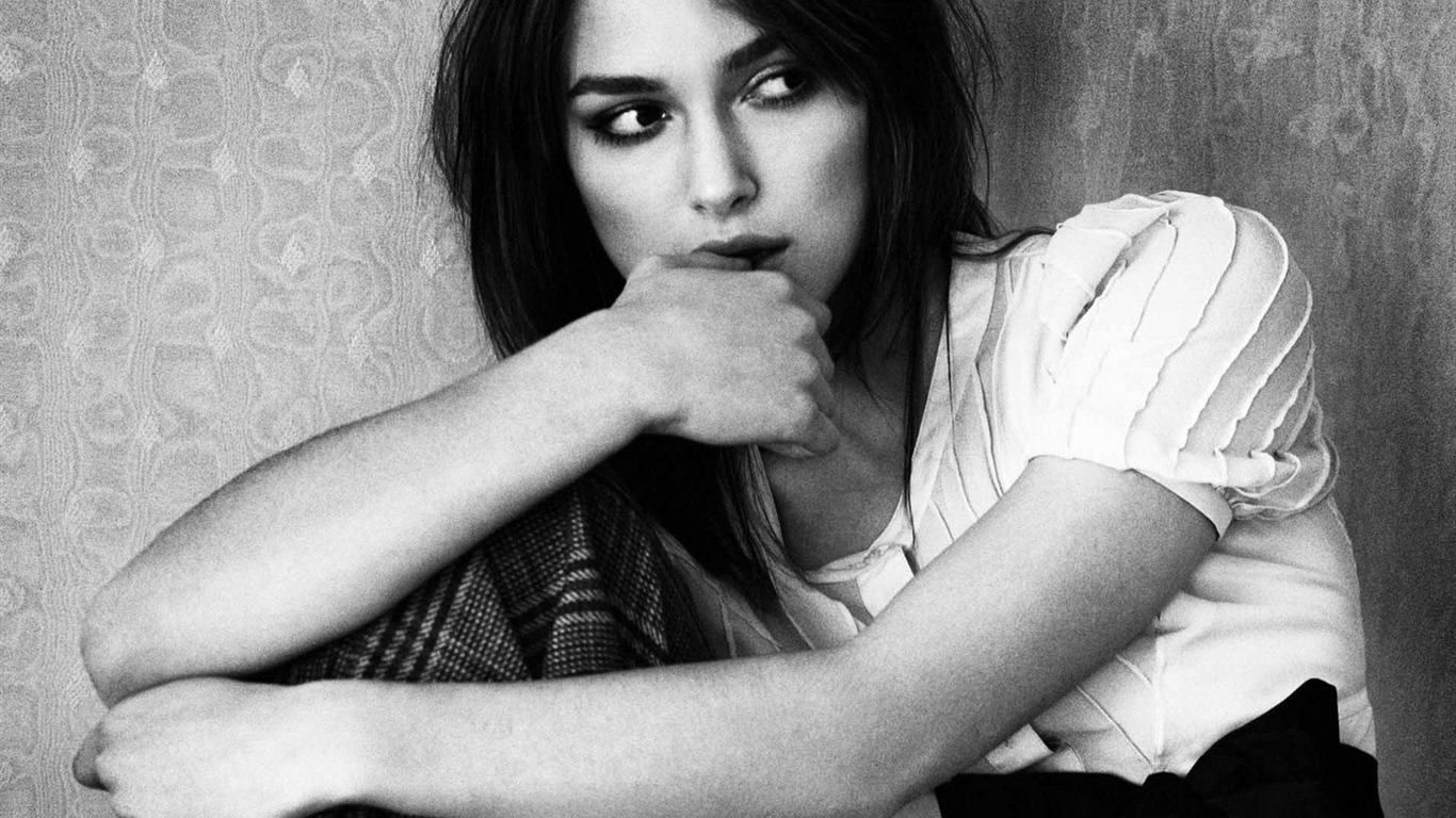 Keira Knightley #080 - 1366x768 Wallpapers Pictures Photos Images