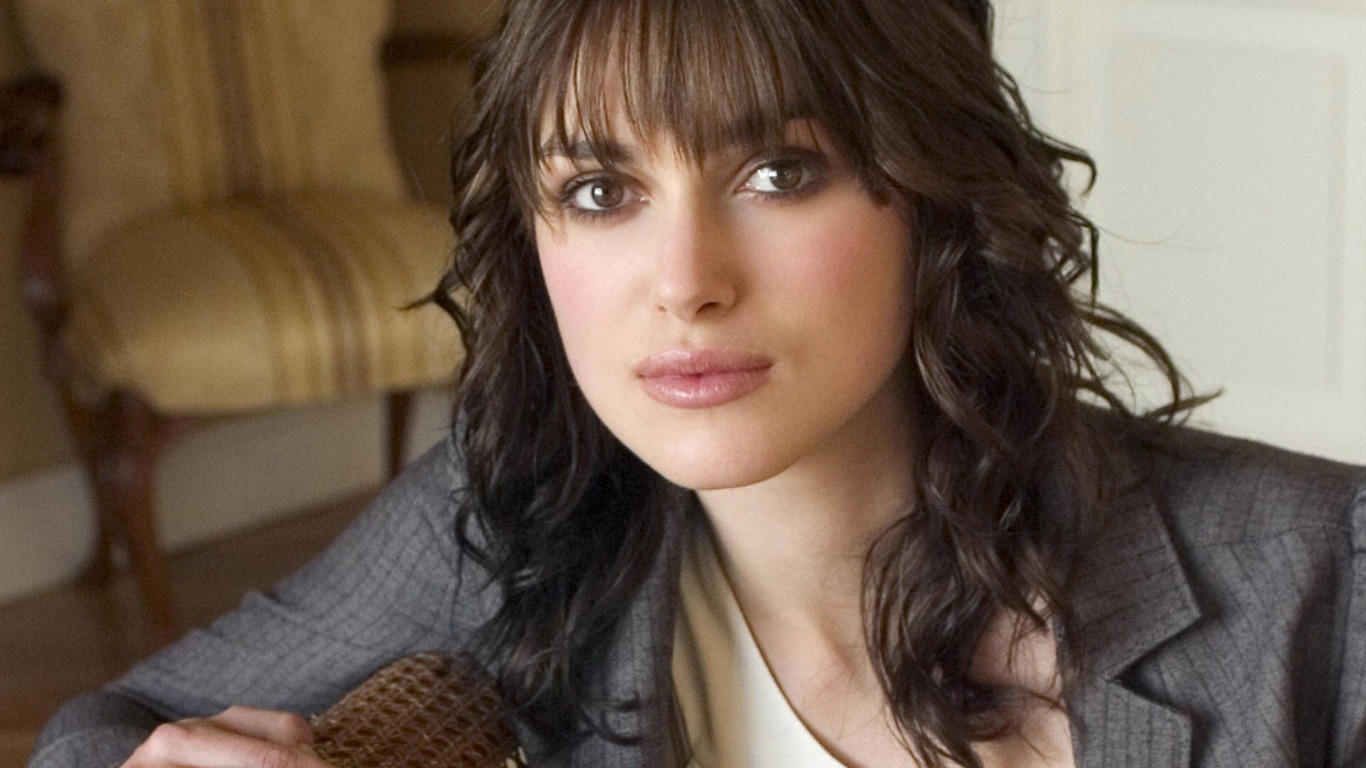 Keira Knightley #088 - 1366x768 Wallpapers Pictures Photos Images