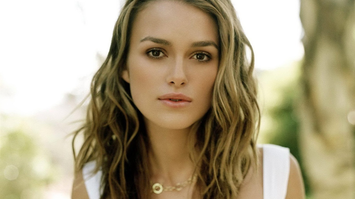 Keira Knightley #119 - 1366x768 Wallpapers Pictures Photos Images