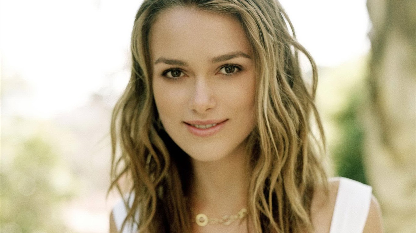 Keira Knightley #120 - 1366x768 Wallpapers Pictures Photos Images
