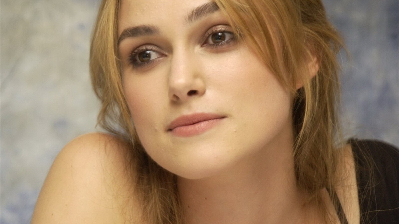 Keira Knightley #128 - 1366x768 Wallpapers Pictures Photos Images