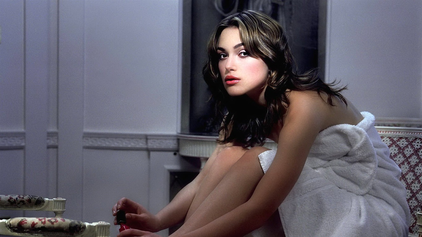 Keira Knightley #132 - 1366x768 Wallpapers Pictures Photos Images
