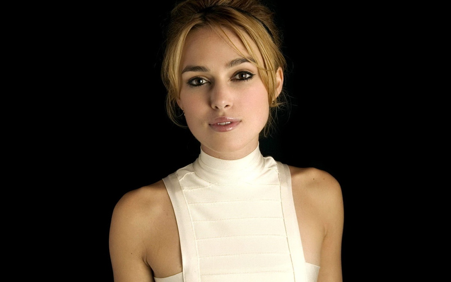Keira Knightley #069 - 1440x900 Wallpapers Pictures Photos Images