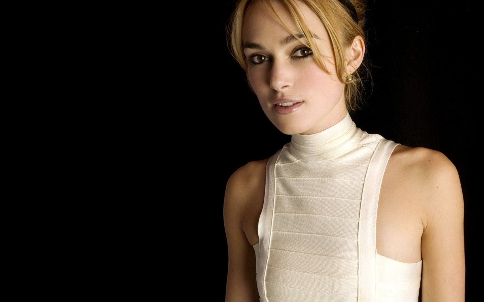 Keira Knightley #062 - 1680x1050 Wallpapers Pictures Photos Images
