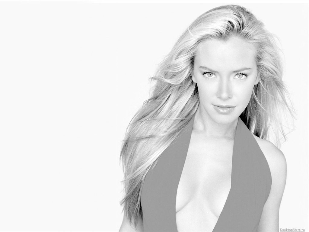 Kristanna Loken #002 - 1024x768 Wallpapers Pictures Photos Images