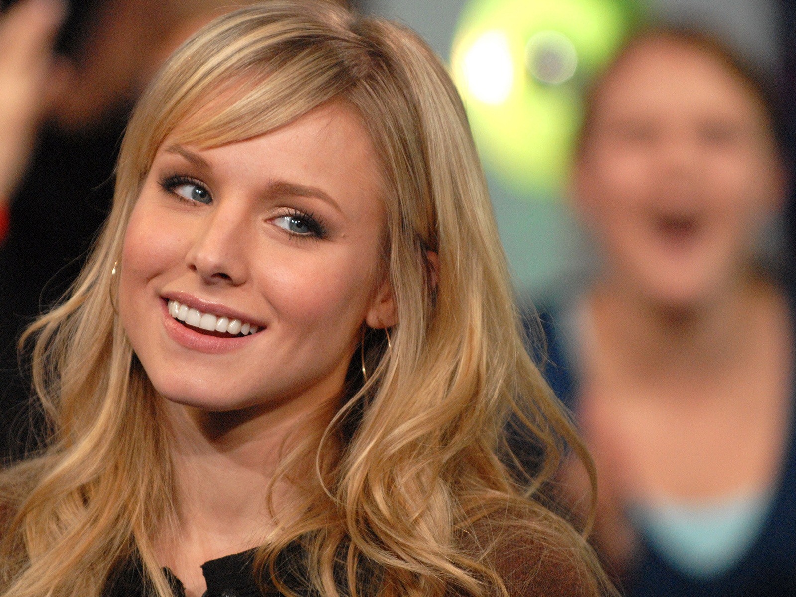 Kristen Bell #028 - 1600x1200 Wallpapers Pictures Photos Images