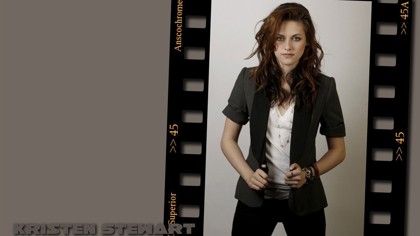 Kristen Stewart #004 - 1366x768 Wallpapers Pictures Photos Images