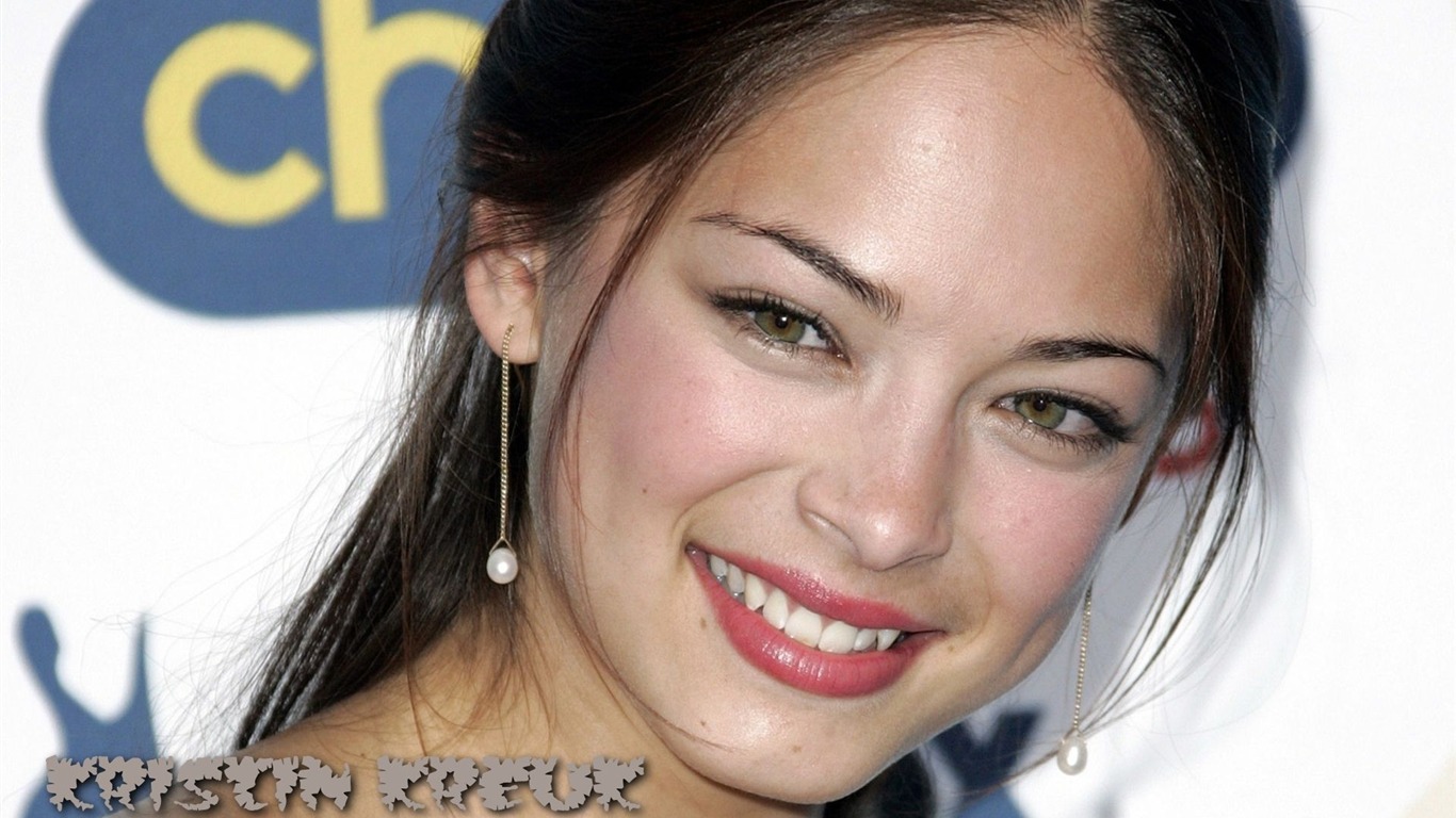 Kristin Kreuk #003 - 1366x768 Wallpapers Pictures Photos Images
