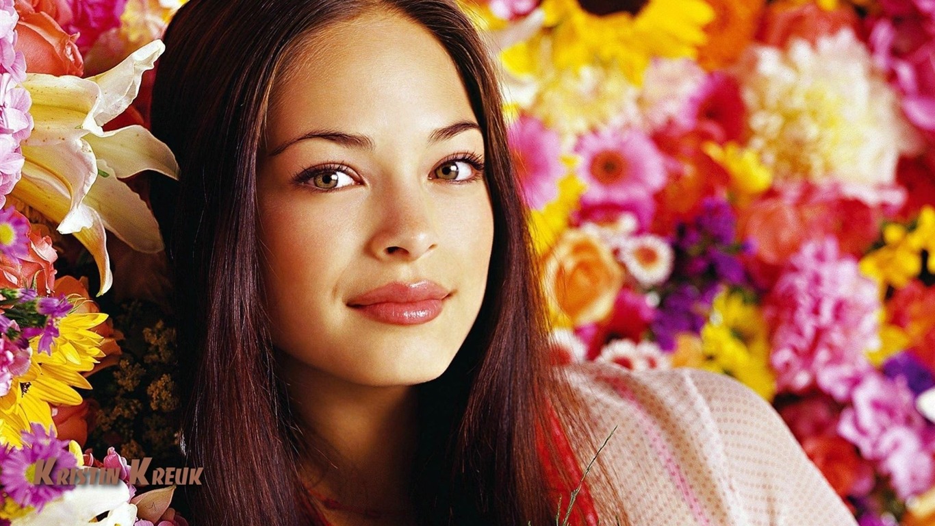 Kristin Kreuk #006 - 1366x768 Wallpapers Pictures Photos Images