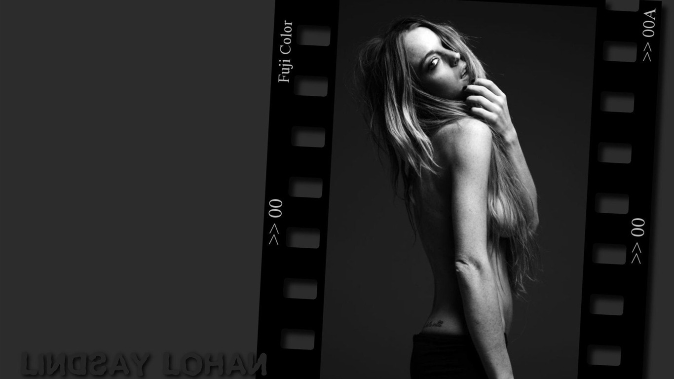 Lindsay Lohan #025 - 1366x768 Wallpapers Pictures Photos Images