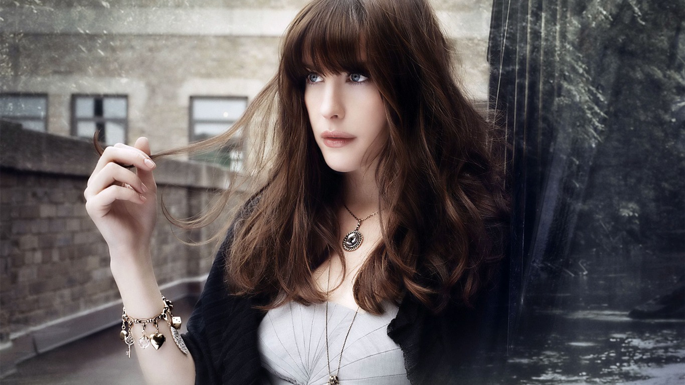 Liv Tyler #028 - 1366x768 Wallpapers Pictures Photos Images
