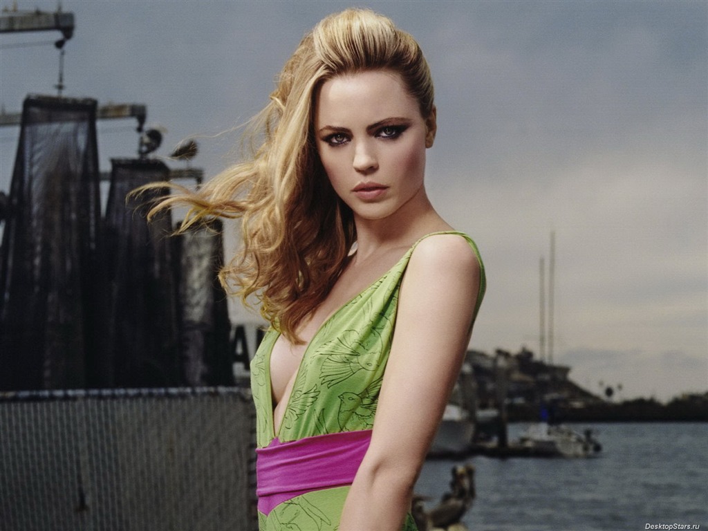 Melissa George #005 - 1024x768 Wallpapers Pictures Photos Images