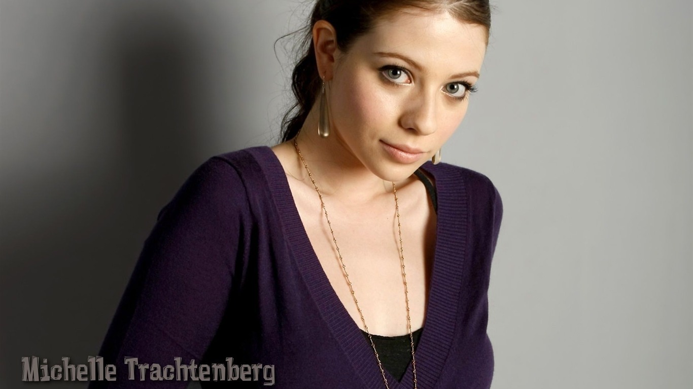Michelle Trachtenberg #009 - 1366x768 Wallpapers Pictures Photos Images