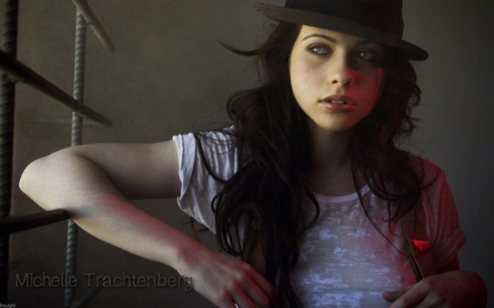 Michelle Trachtenberg #008 Wallpapers Pictures Photos Images Backgrounds