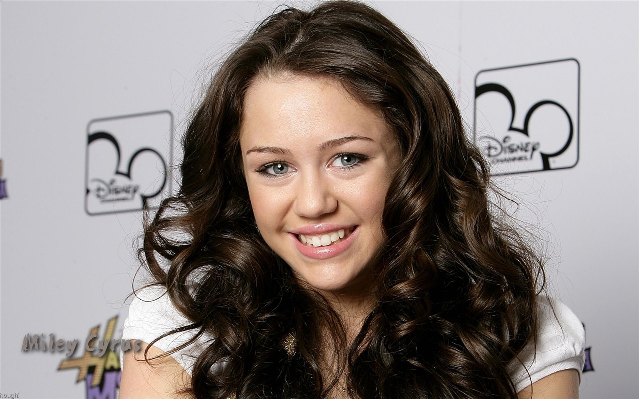 Miley Cyrus #003 - 1280x800 Wallpapers Pictures Photos Images