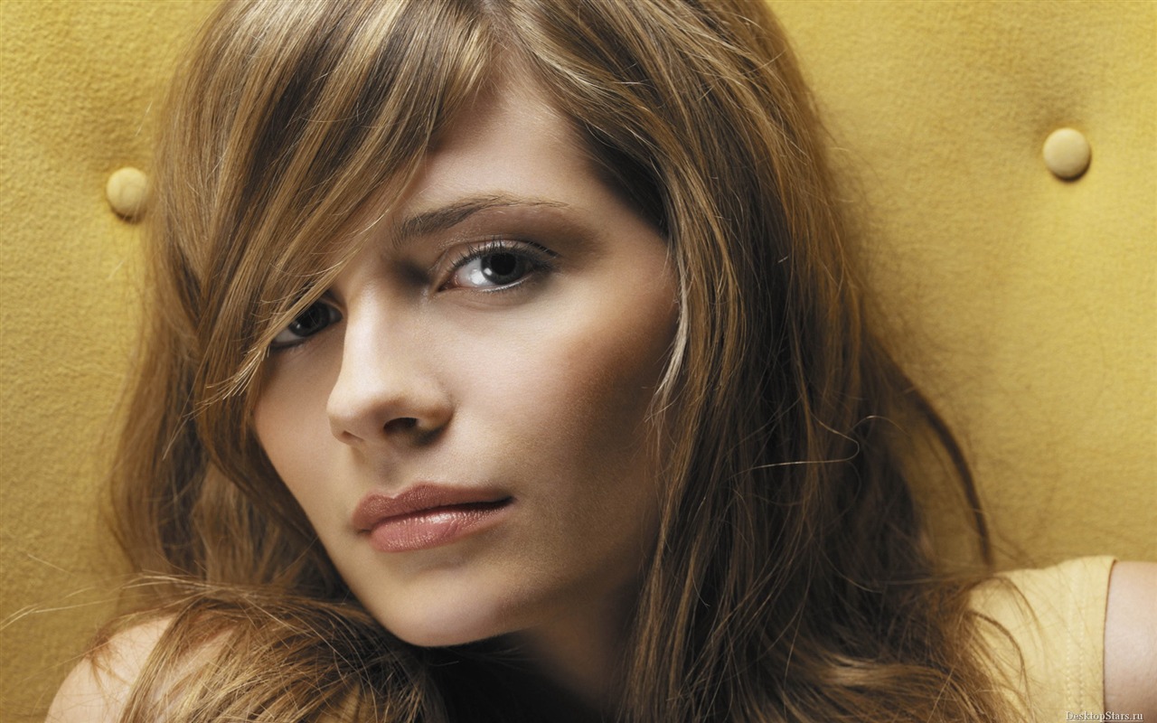 Mischa Barton #048 - 1280x800 Wallpapers Pictures Photos Images