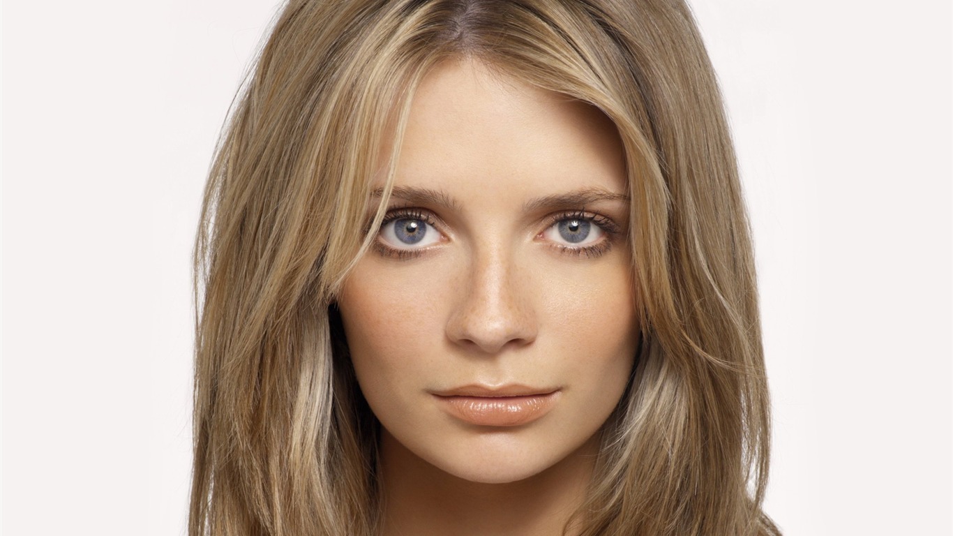 Mischa Barton #059 - 1366x768 Wallpapers Pictures Photos Images