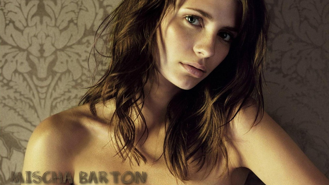 Mischa Barton #086 - 1366x768 Wallpapers Pictures Photos Images