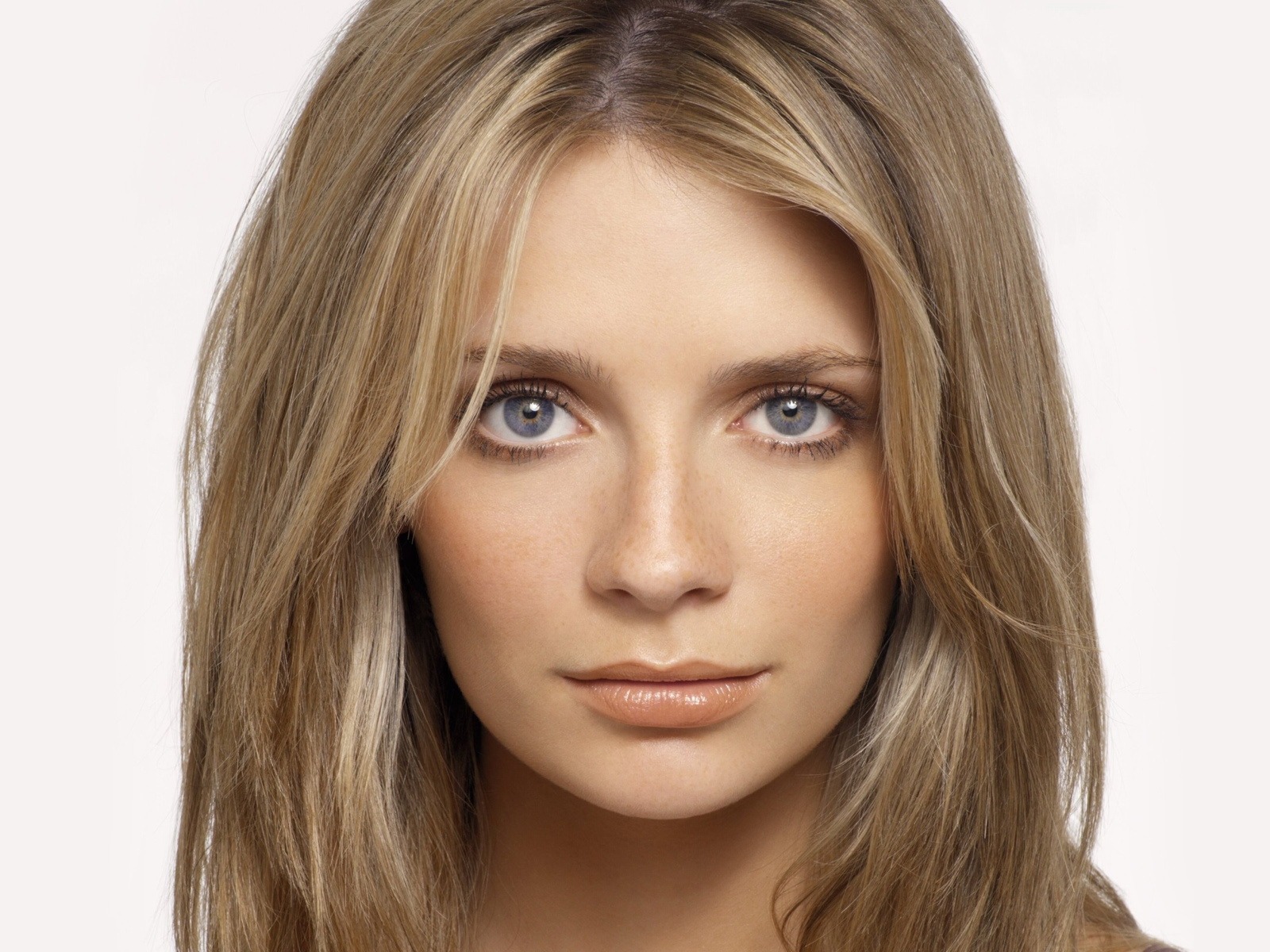 Mischa Barton #059 - 1600x1200 Wallpapers Pictures Photos Images
