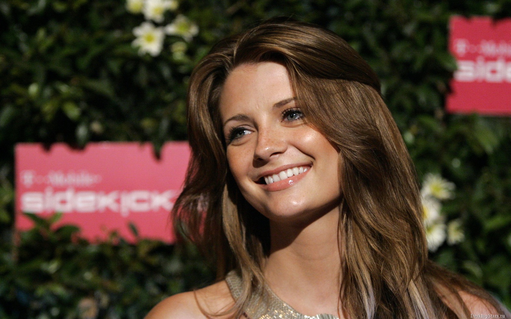 Mischa Barton #022 - 1680x1050 Wallpapers Pictures Photos Images