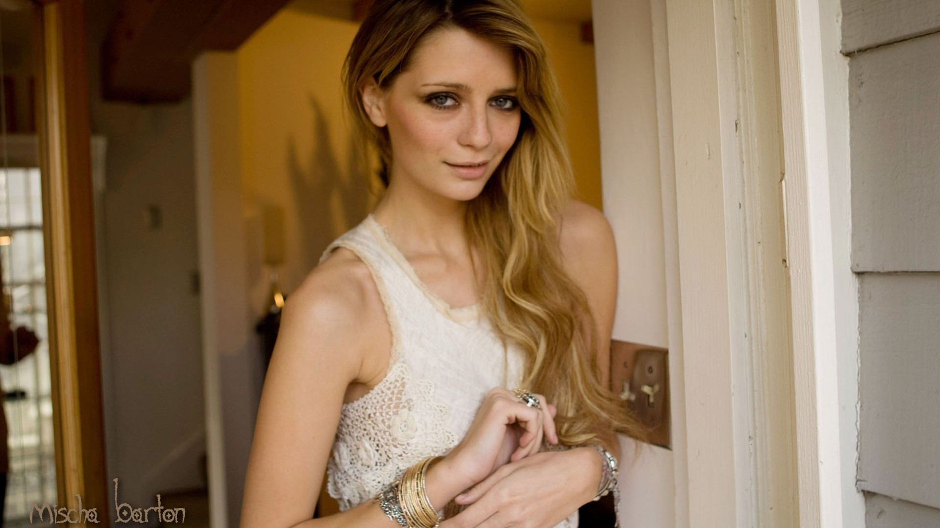 Mischa Barton #076 - 1920x1080 Wallpapers Pictures Photos Images