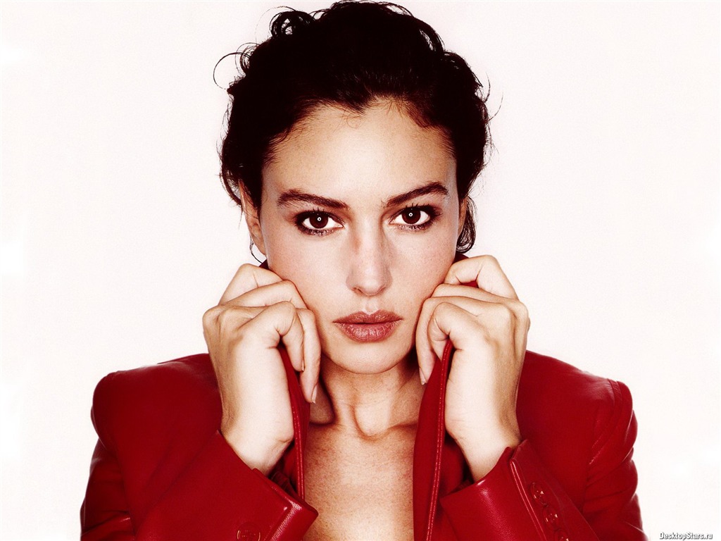 Monica Bellucci #034 - 1024x768 Wallpapers Pictures Photos Images