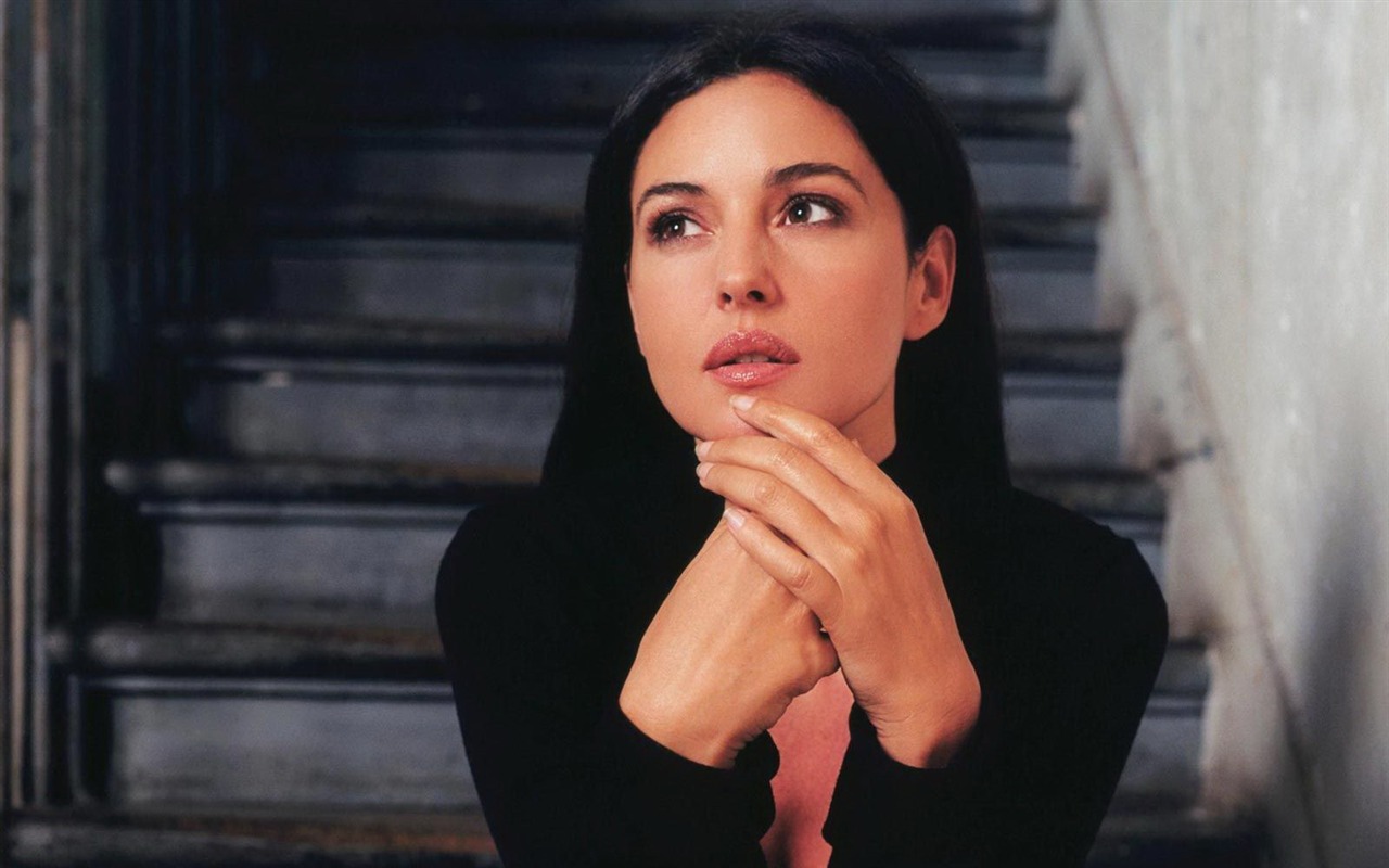 Monica Bellucci #024 - 1280x800 Wallpapers Pictures Photos Images