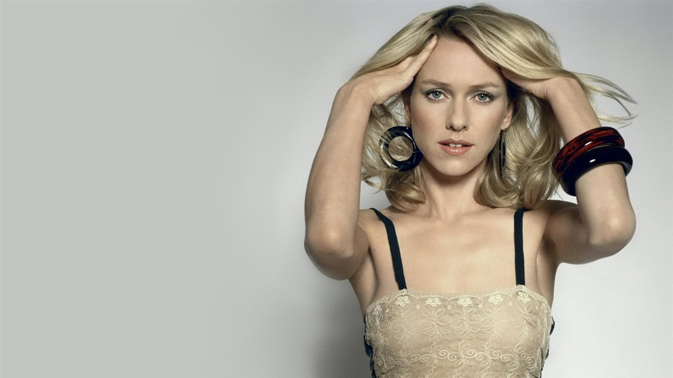 Naomi Watts #035 - 1366x768 Wallpapers Pictures Photos Images