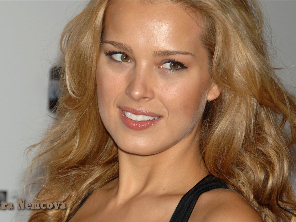 Petra Nemcova #034 - 1024x768 Wallpapers Pictures Photos Images