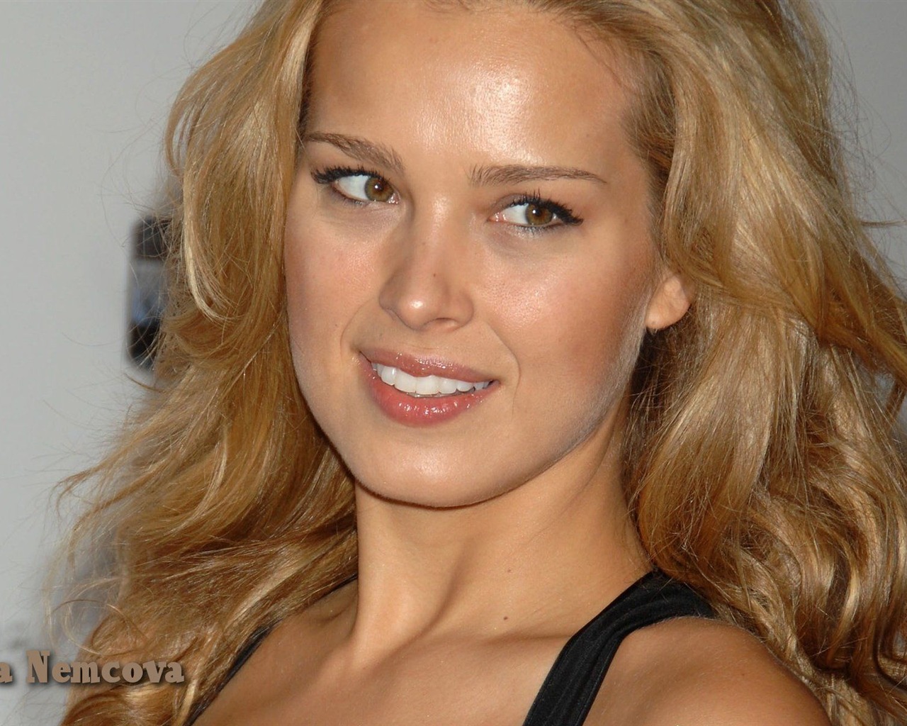 Petra Nemcova #034 - 1280x1024 Wallpapers Pictures Photos Images