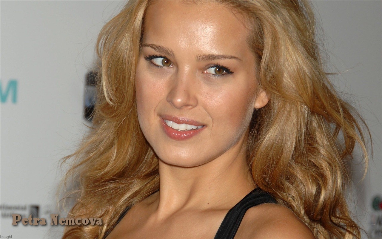 Petra Nemcova #034 - 1280x800 Wallpapers Pictures Photos Images