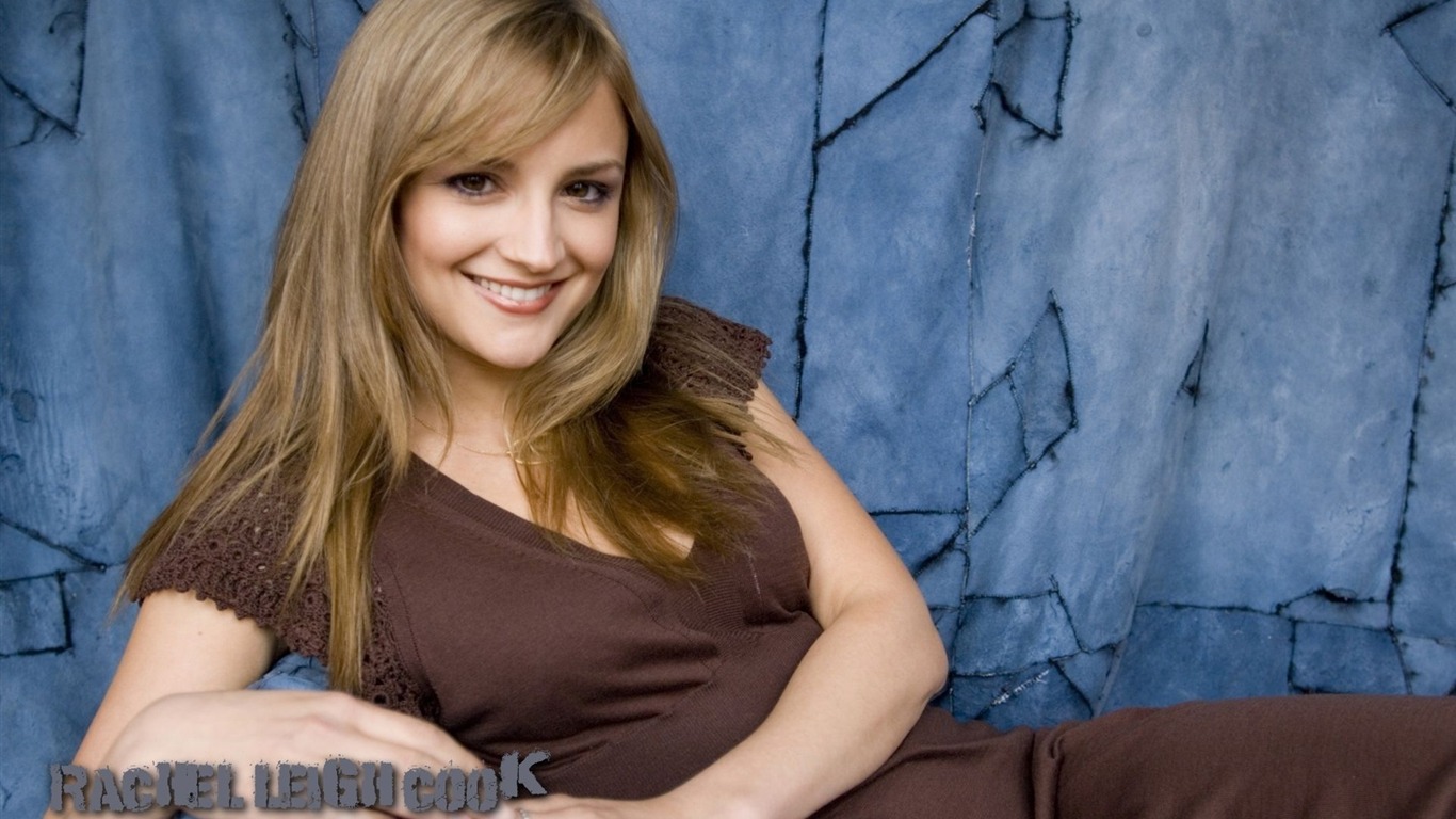 Rachael Leigh Cook #007 - 1366x768 Wallpapers Pictures Photos Images