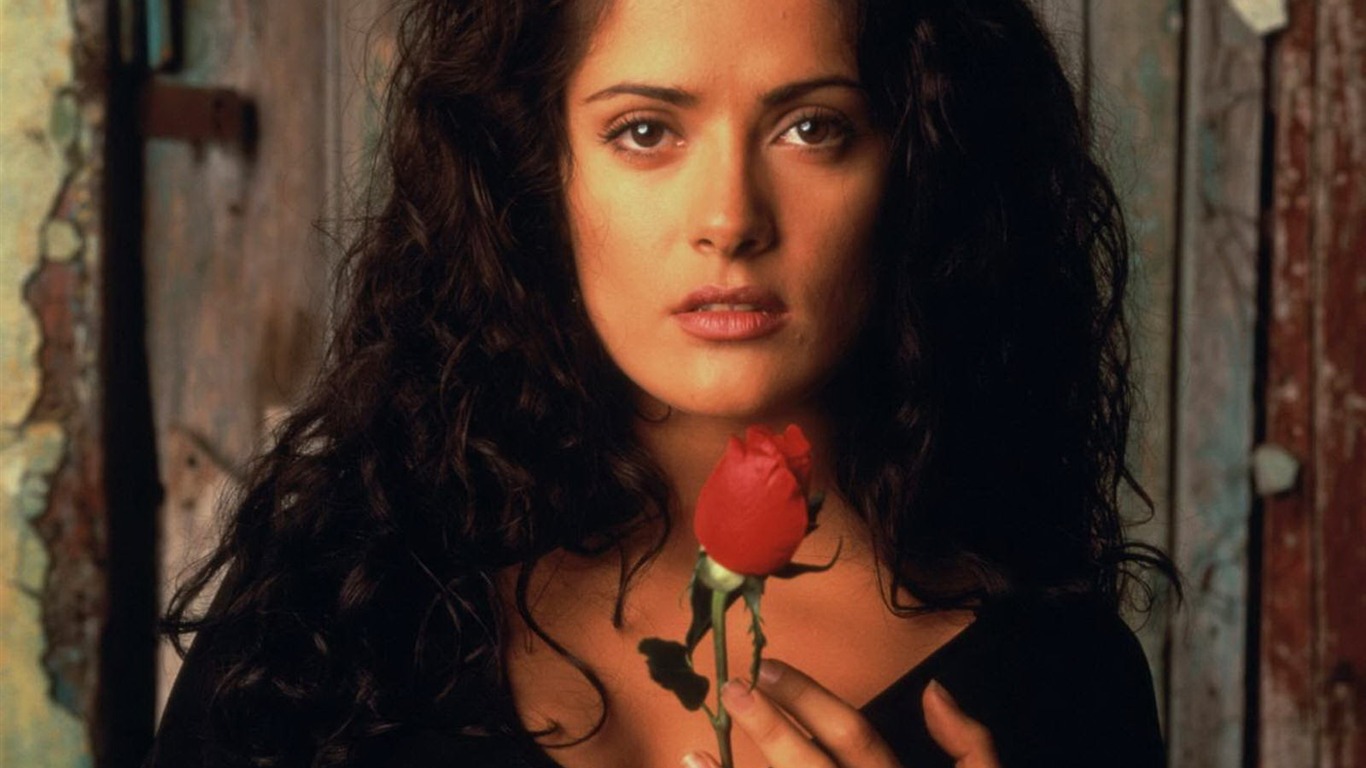 Salma Hayek #026 - 1366x768 Wallpapers Pictures Photos Images