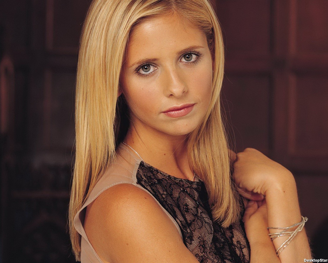 Sarah Michelle Gellar #017 - 1280x1024 Wallpapers Pictures Photos Images