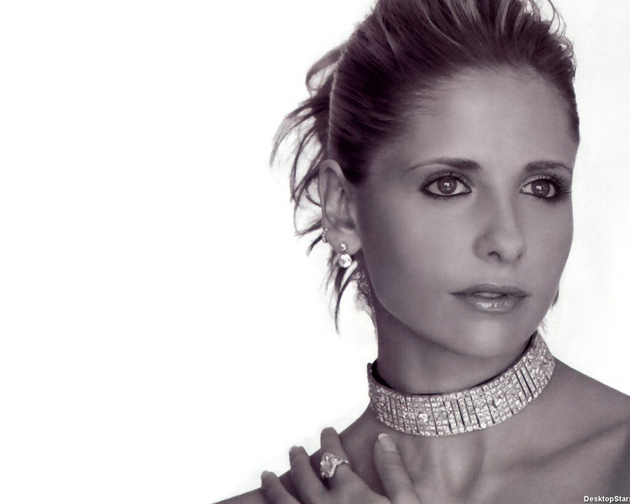 Sarah Michelle Gellar #055 - 1280x1024 Wallpapers Pictures Photos Images