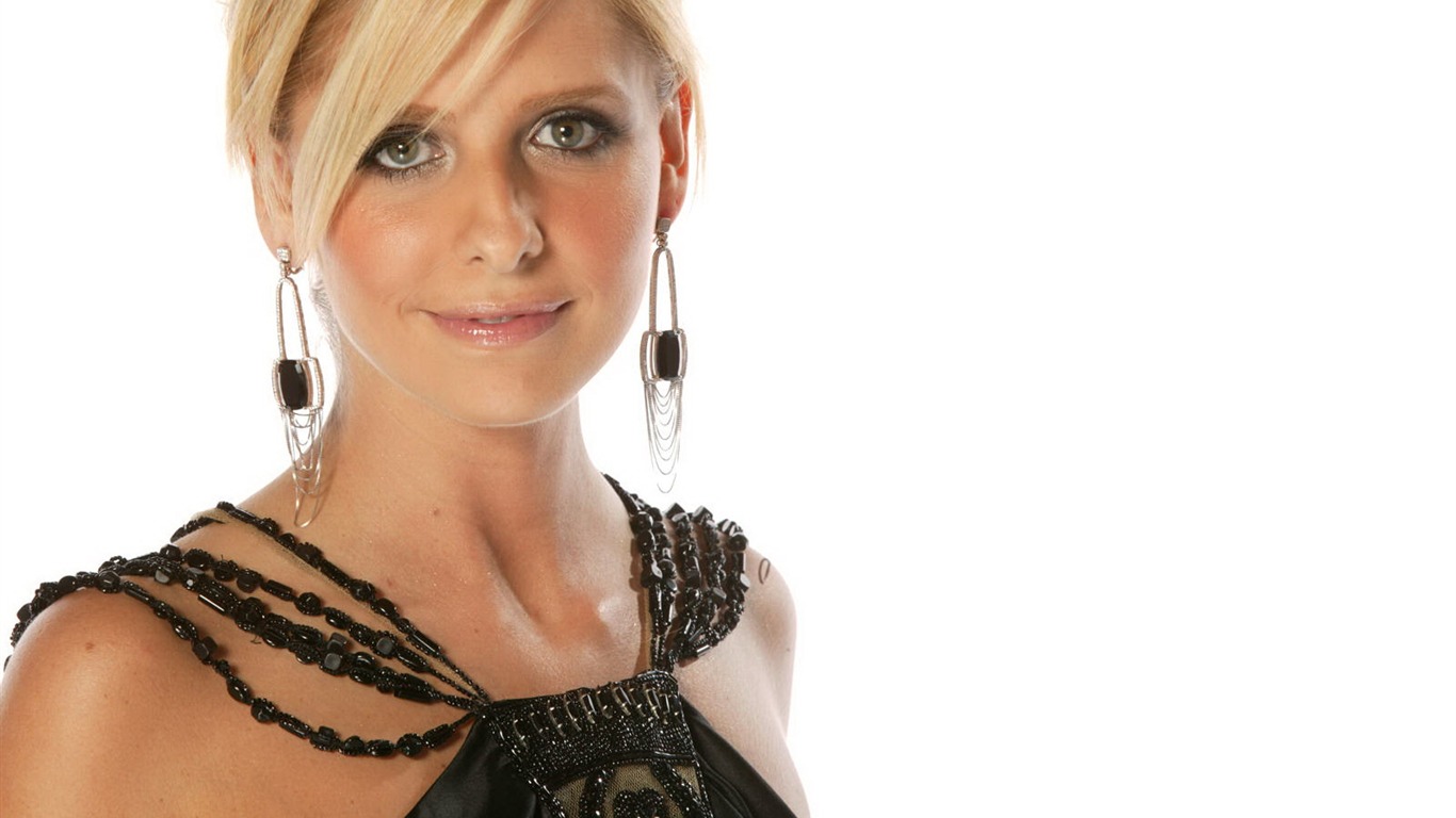 Sarah Michelle Gellar #038 - 1366x768 Wallpapers Pictures Photos Images