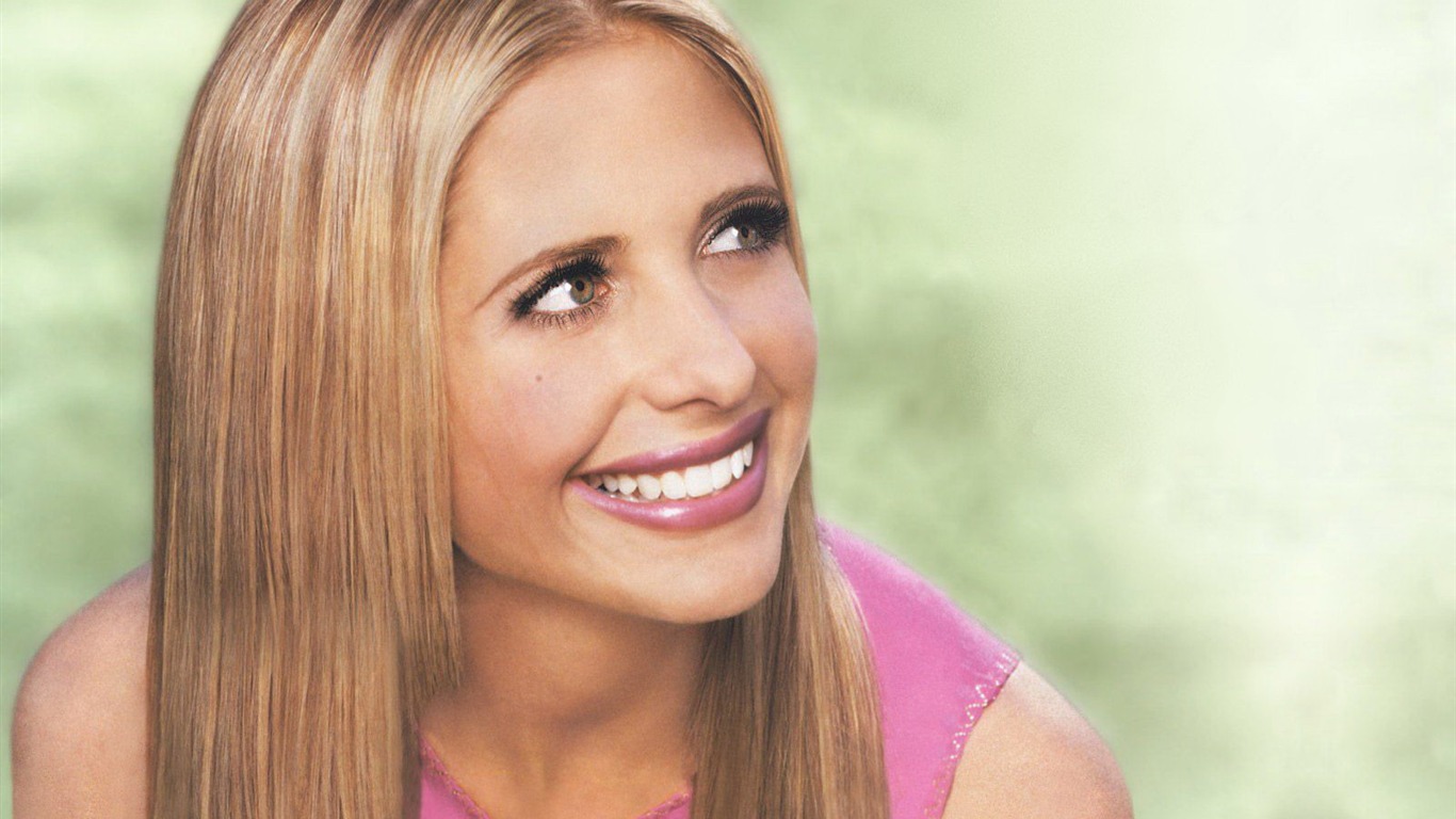 Sarah Michelle Gellar #052 - 1366x768 Wallpapers Pictures Photos Images