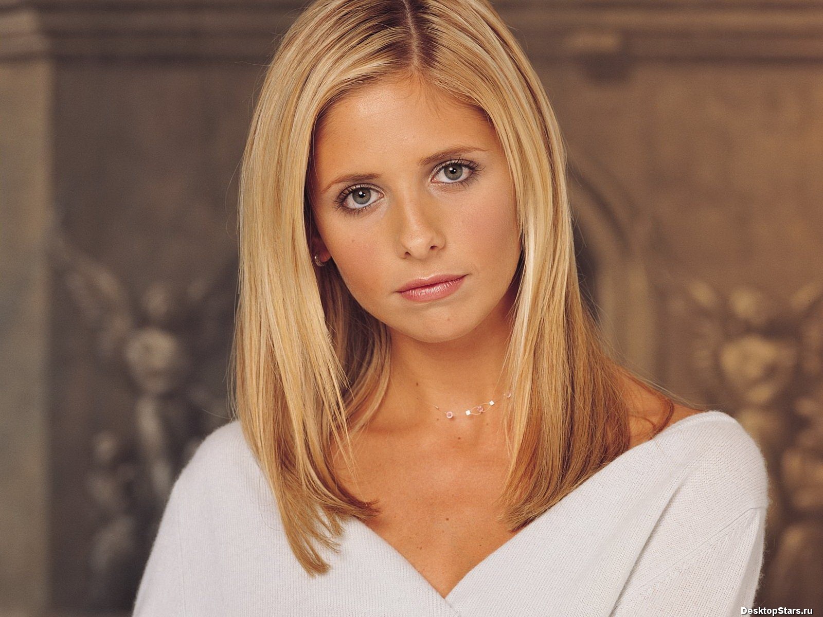 Sarah Michelle Gellar #084 - 1600x1200 Wallpapers Pictures Photos Images