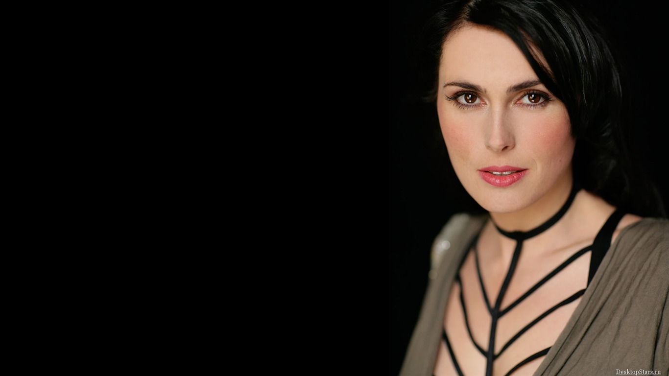 Sharon den Adel #005 - 1366x768 Wallpapers Pictures Photos Images