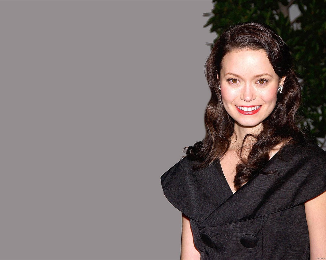 Summer Glau #037 - 1280x1024 Wallpapers Pictures Photos Images