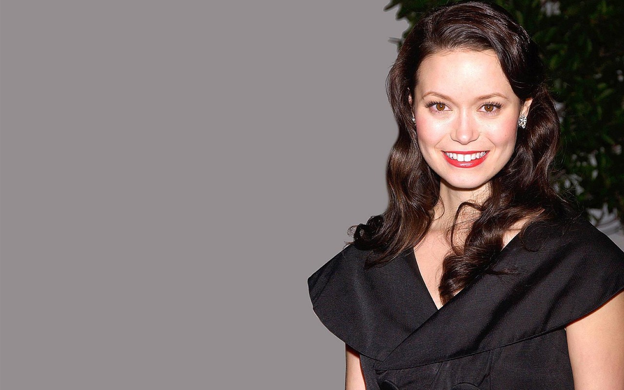 Summer Glau #037 - 1280x800 Wallpapers Pictures Photos Images